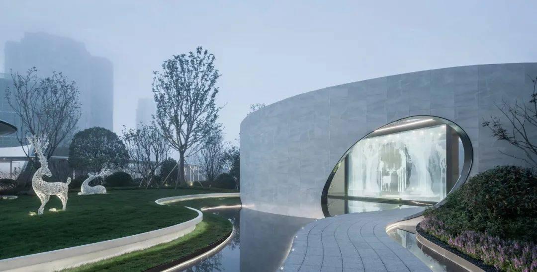 逃离违建房屋8